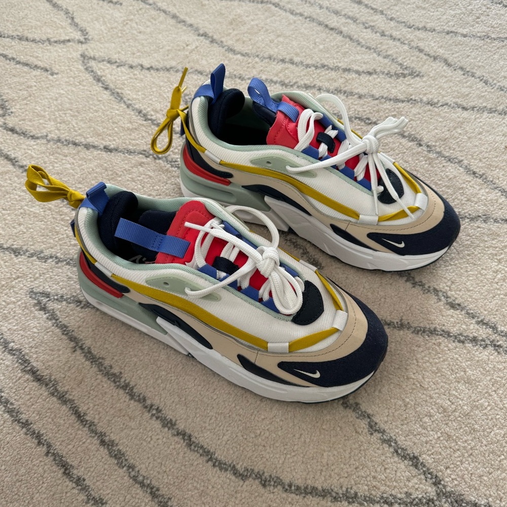 Nike Air Max Furyosa (Women’s 7)